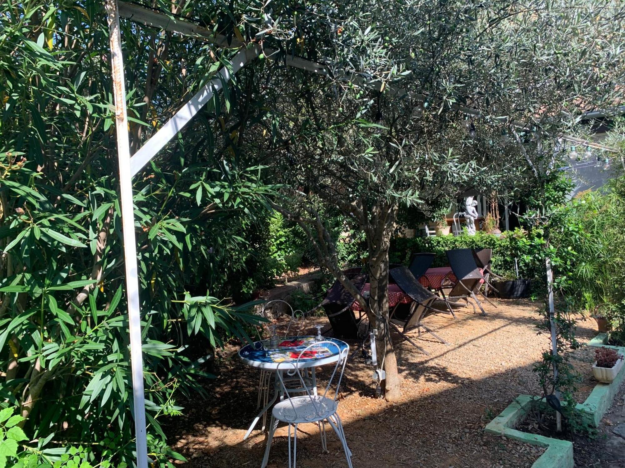Le Jardin D Ines Espéraza Exterior foto